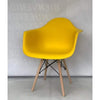 SILLA EAMES CON BRAZOS