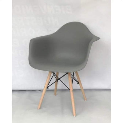 SILLA EAMES CON BRAZOS